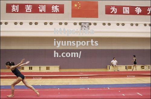 白俄罗斯女足队参加国内赛事比赛